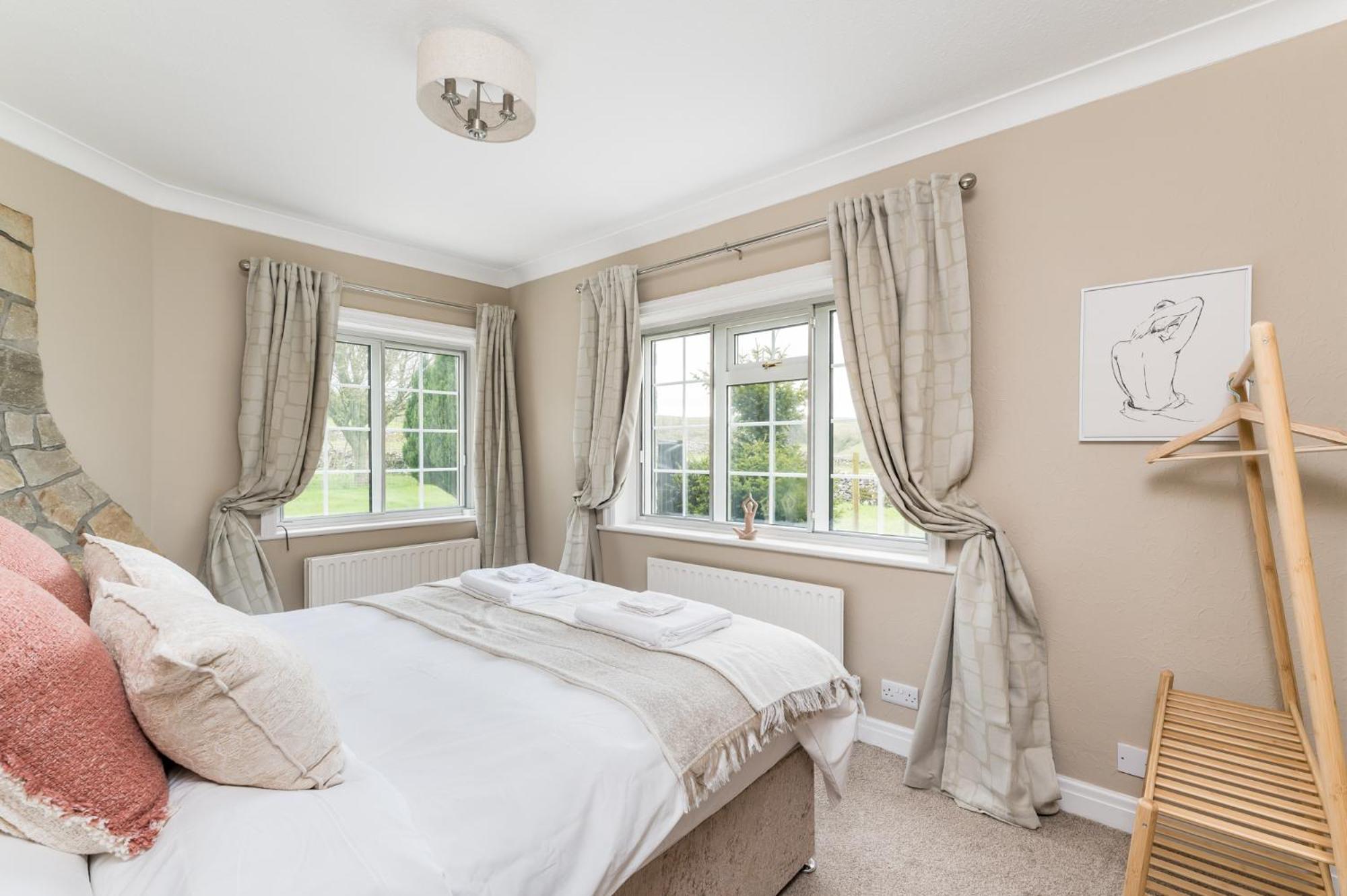 Central Malham Wellbeing Escape With Hot Tub Sleeps 8 Εξωτερικό φωτογραφία