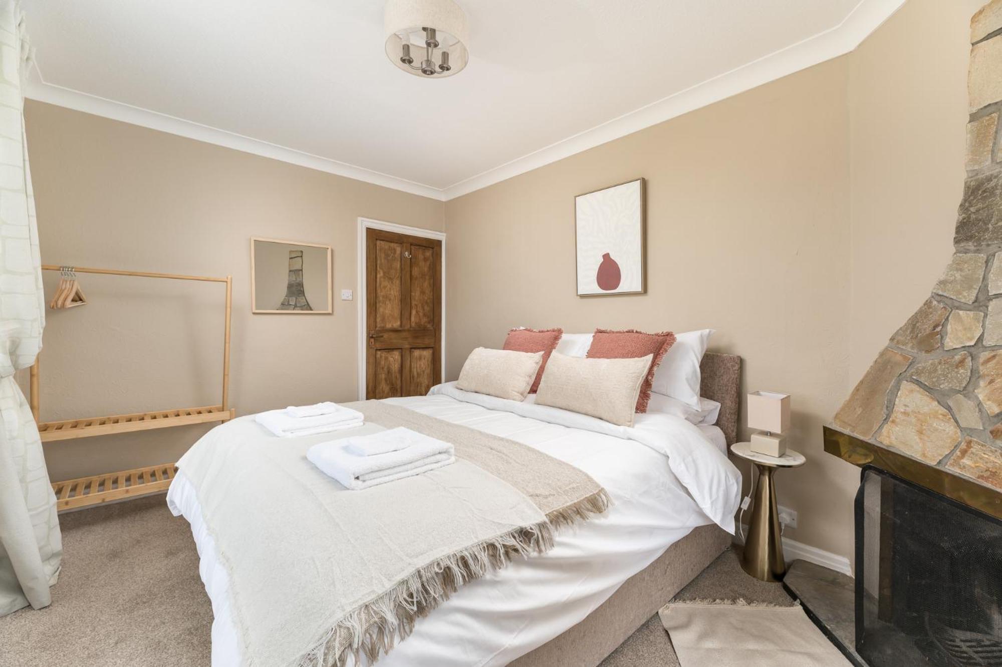 Central Malham Wellbeing Escape With Hot Tub Sleeps 8 Εξωτερικό φωτογραφία