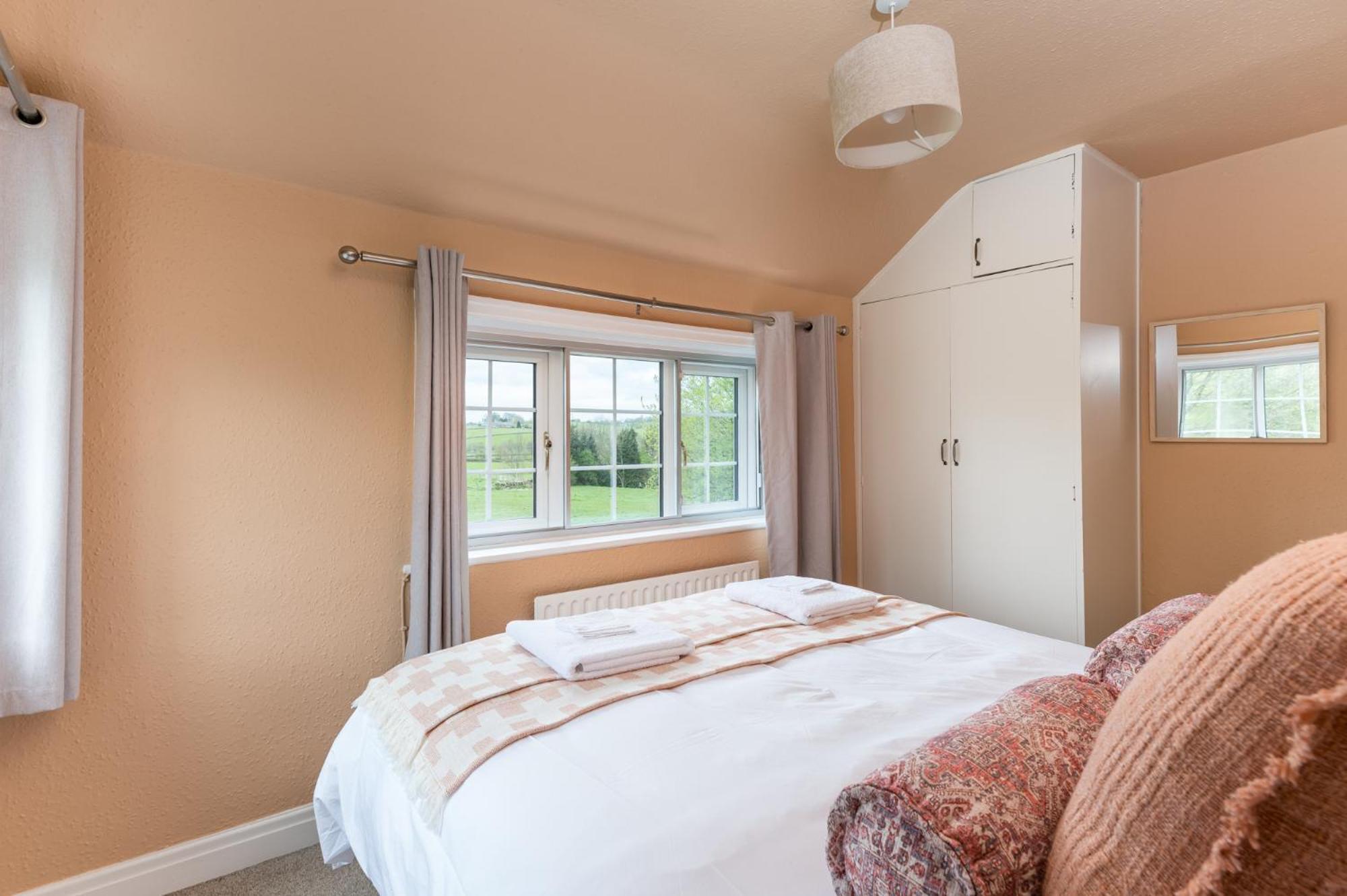 Central Malham Wellbeing Escape With Hot Tub Sleeps 8 Εξωτερικό φωτογραφία